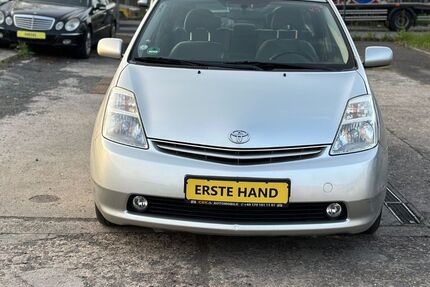 Toyota Prius 299.999 km 2.990 &euro; Ginsheim-Gustavsburg 65462