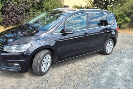 VW Touran 233.000 km 16.500 € Mühlheim am Main 63165