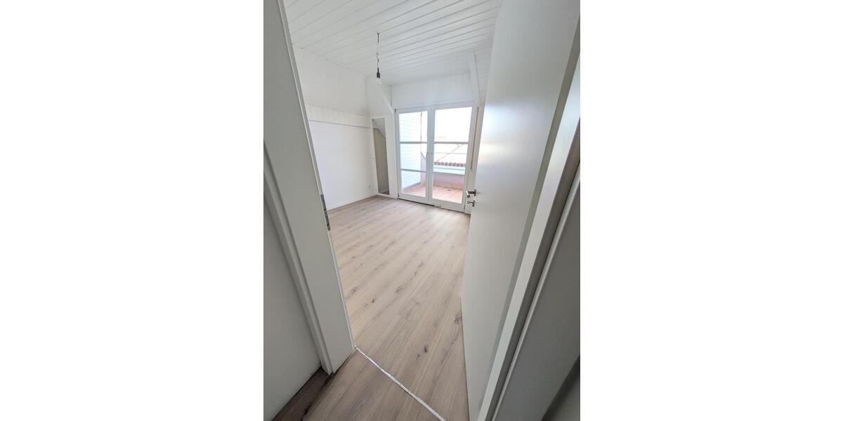 Dachgeschoßwohnung Gernsheim - 3 Zimmer, 86 m&sup2;, 339.000&euro; | Angebot:26539070