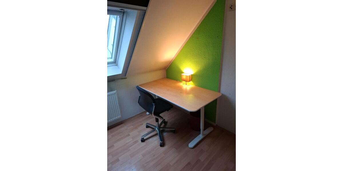 Dachgeschoßwohnung Ober-Ramstadt Ramstadt - 5 Zimmer, 150 m&sup2;, 300&euro; | Angebot:25022446