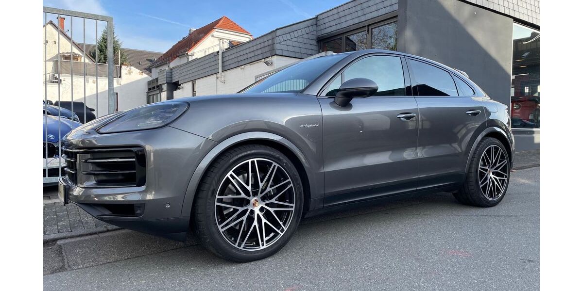 Porsche Cayenne 7.500 km 117.999 &euro; Flörsheim am Main 65439