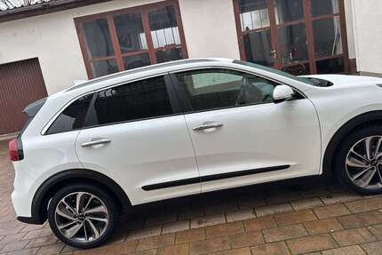 Kia Niro 79.580 km 17.000 € Einhausen 64683