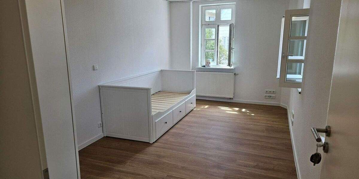 Mehrfamilienhaus, Wohnhaus Langen - 1 Zimmer, 250 m&sup2;, 550&euro; | Angebot:25525395