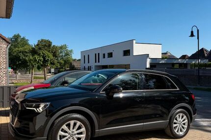 Audi Q3 135.000 km 24.250 &euro; Offenbach 63069