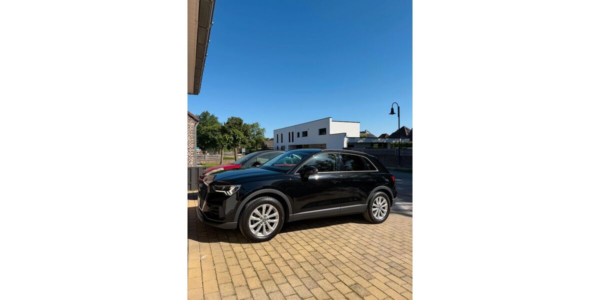 Audi Q3 135.000 km 24.250 &euro; Offenbach 63069