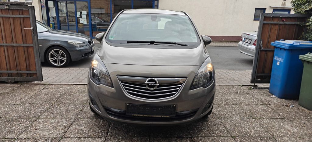 Opel Meriva 86.678 km 4.200 &euro; Eppertshausen 64859