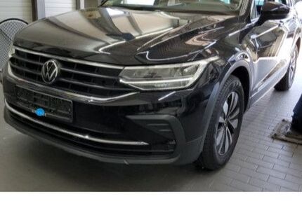 VW Tiguan 32.386 km 26.850 &euro; Frankfurt 60326