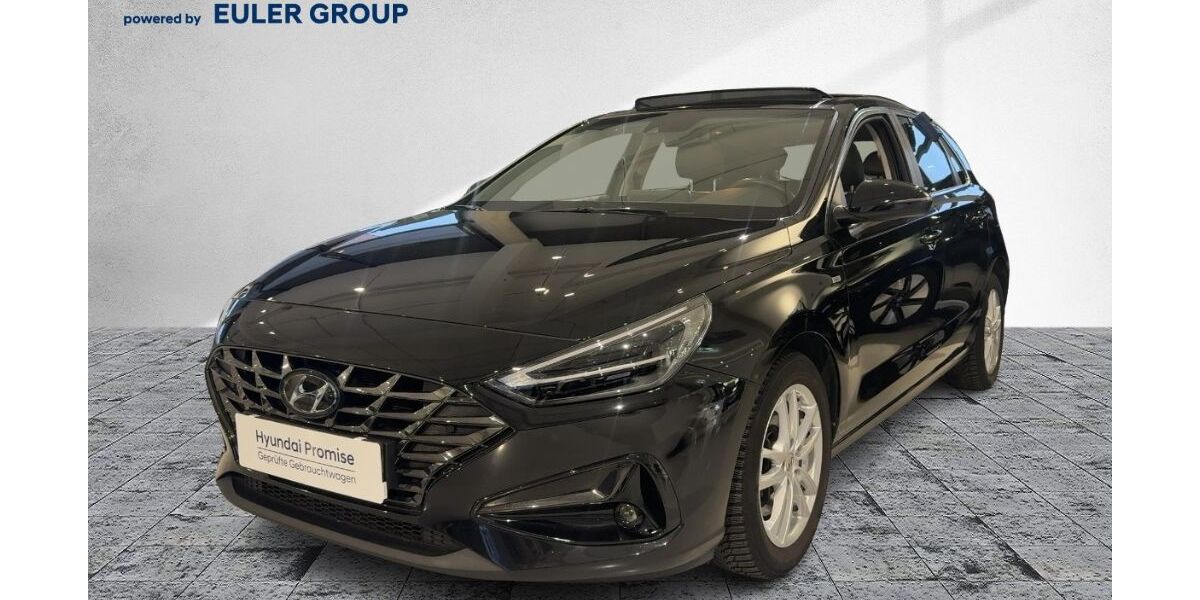 Hyundai i30 71.547 km 17.490 &euro; Frankfurt 60314
