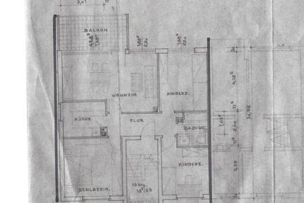 Attraktive 4-Zimmer-Wohnung mit Balkon in Top-Lage zu vermieten – zimmer