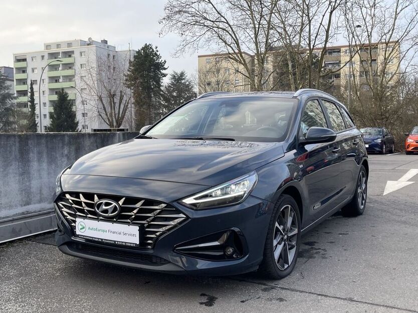 i30