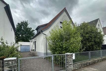 Haus Mörfelden-Walldorf Walldorf - 7 Zimmer, 210 m&sup2;, 630.000&euro; | Angebot:26885935