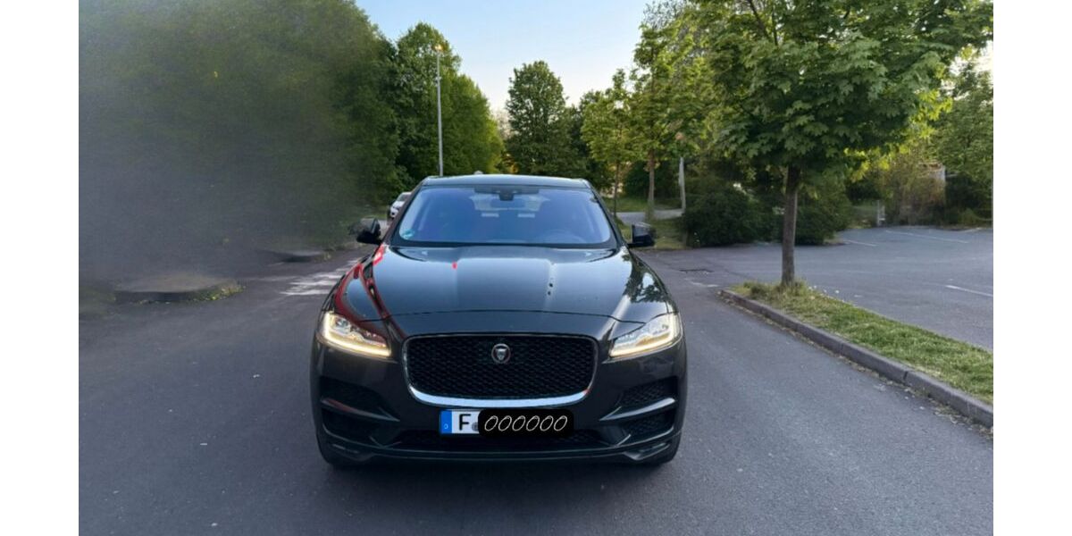 Jaguar F-Pace 89.300 km 23.000 &euro; Frankfurt am Main 60435