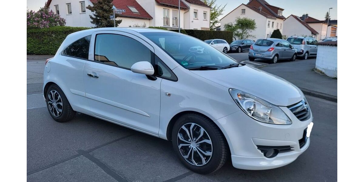 Opel Corsa 118.000 km 3.150 &euro; Rüsselsheim am Main 65428
