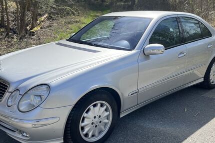 Mercedes-Benz E 220 285.000 km 4.999 &euro; Stockstadt am Rhein 64589