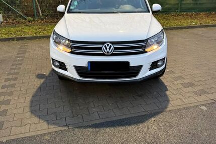 VW Tiguan 76.800 km 10.500 € Kriftel 65830