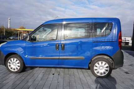 Opel Combo 88.000 km 8.850 &euro; Dietzenbach 63128