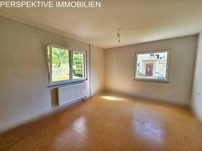 Frisch renovierte 2. Zimmer-Wohnung in Top Lage in Bad König
