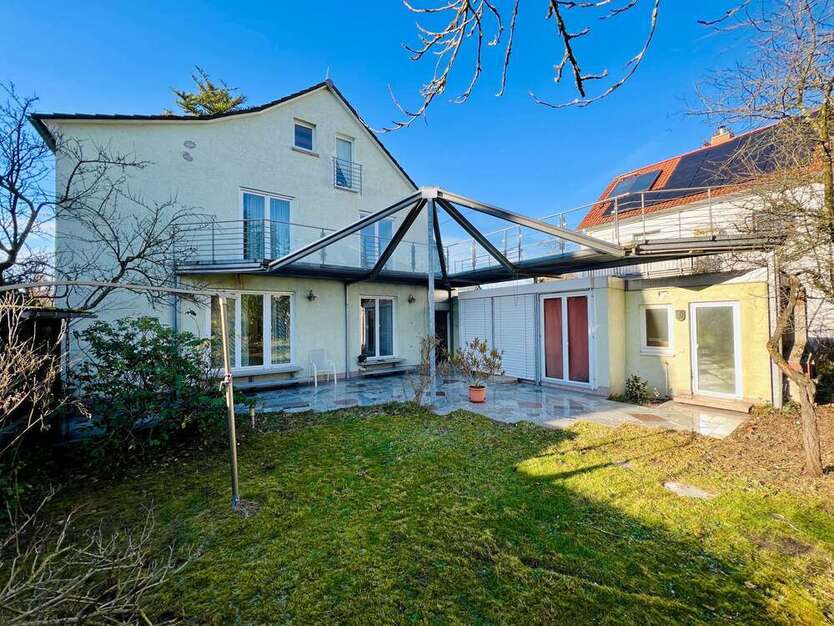 Haus zum Kaufen in Darmstadt 849.000 € 250 m²
