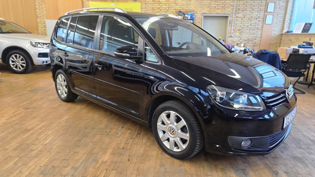 VW Touran 128.300 km 11.300 &euro; Büttelborn 64572