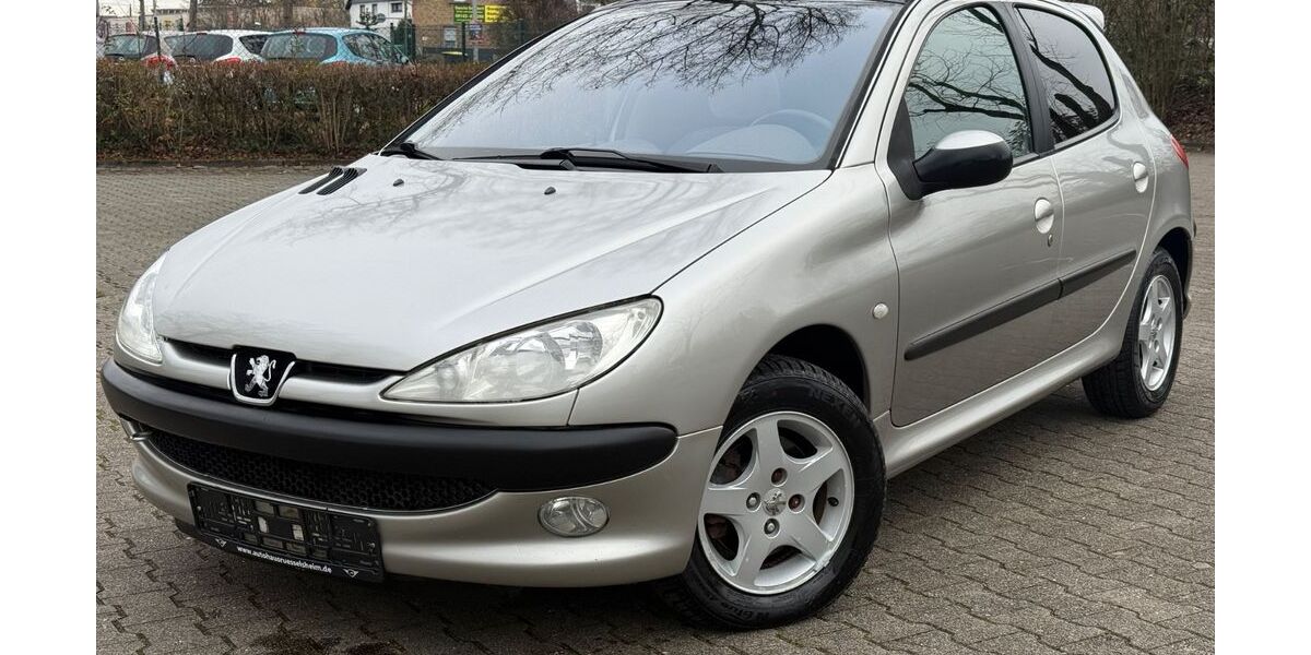 Peugeot 206 150.000 km 2.666 &euro; Rüsselsheim 65428
