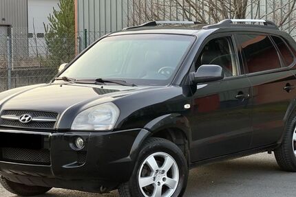 Hyundai TUCSON 190.000 km 3.200 &euro; Heusenstamm 63150