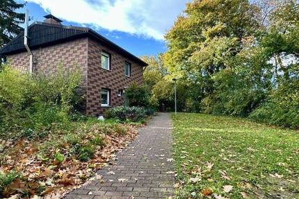 +++ Gepflegte Doppelhaushälfte mit großem Grundstück in Lorsch +++ 4 zimmer