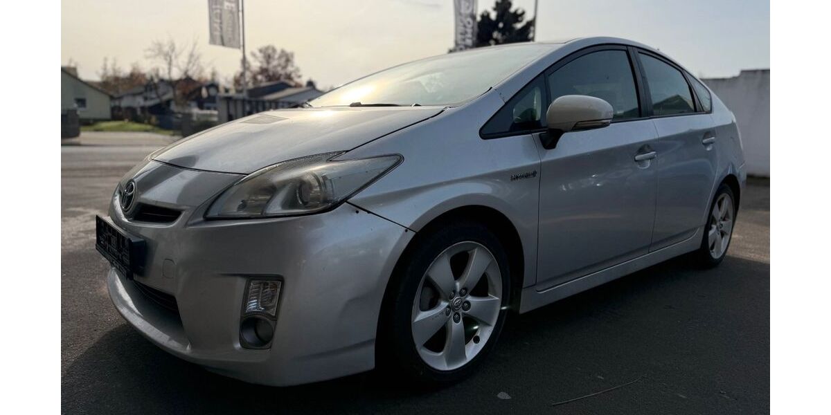 Toyota Prius 322.917 km 4.299 &euro; Frankfurt am Main 60386