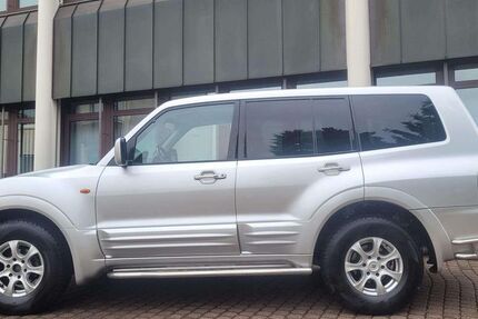 Mitsubishi Pajero 84.000 km 18.900 &euro; Groß Gerau 64521