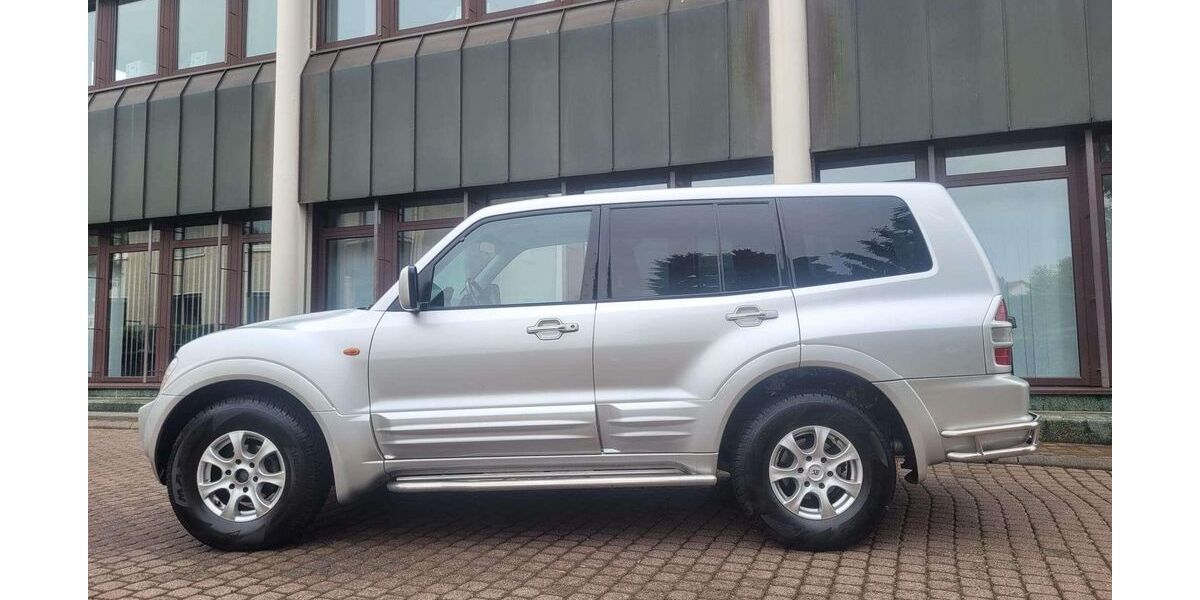 Mitsubishi Pajero 84.000 km 18.900 &euro; Groß Gerau 64521