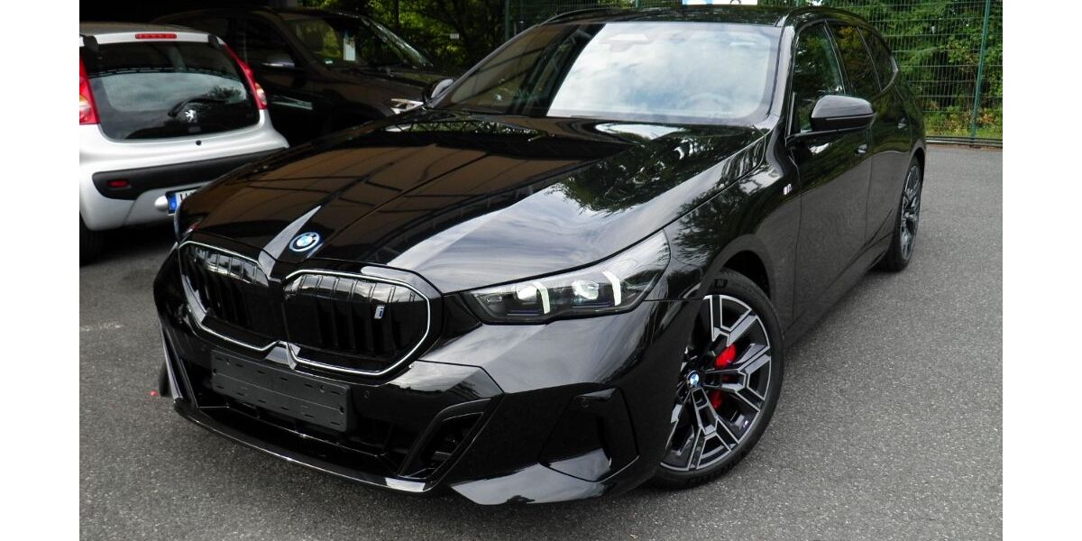 BMW i5 1.101 km 85.299 € Frankfurt am Main 60435