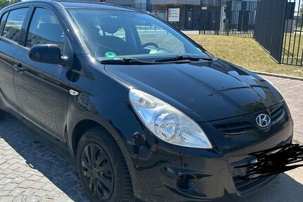 Hyundai i20 207.000 km 3.200 &euro; Frankfurt am Main 60318