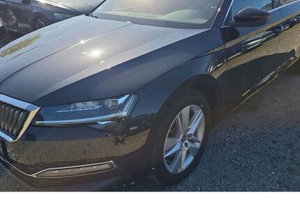 Skoda Superb 98.000 km 25.690 &euro; Bensheim 64625