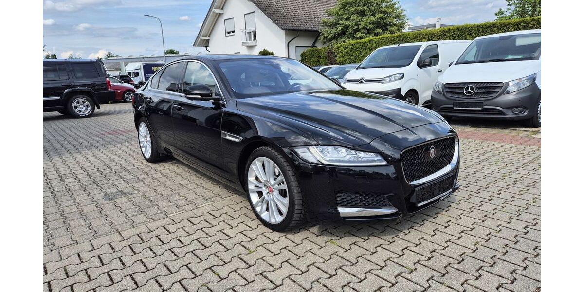 Jaguar XF 104.922 km 21.690 &euro; Rodgau 63110