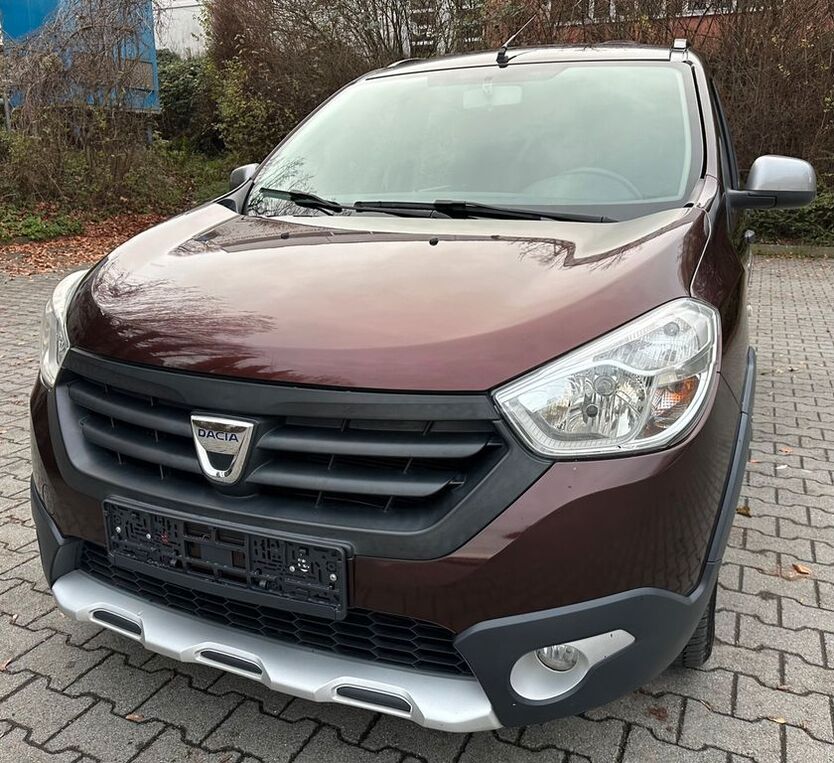 Dacia Lodgy 108.900 km 7.800 € Bensheim 64625