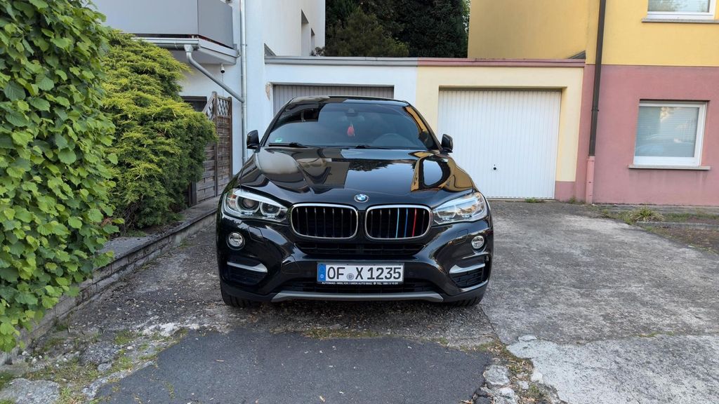 BMW X6 190.000 km 25.999 € Frankfurt am Main 60437