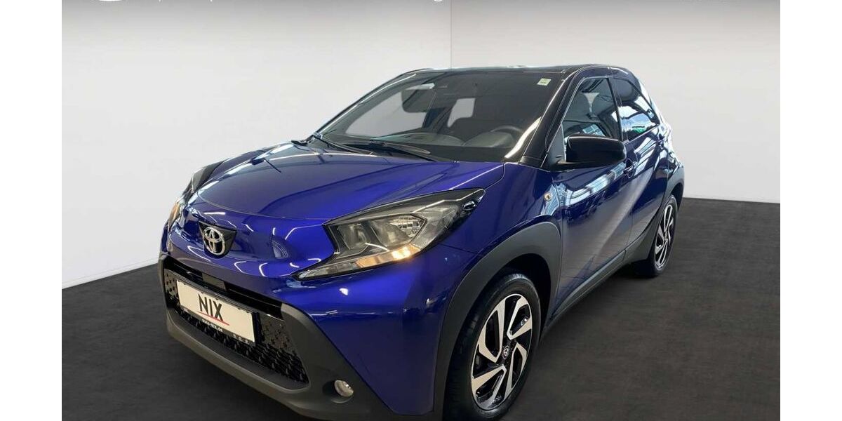 Toyota Aygo (X) 18.171 km 16.490 &euro; Frankfurt 60314