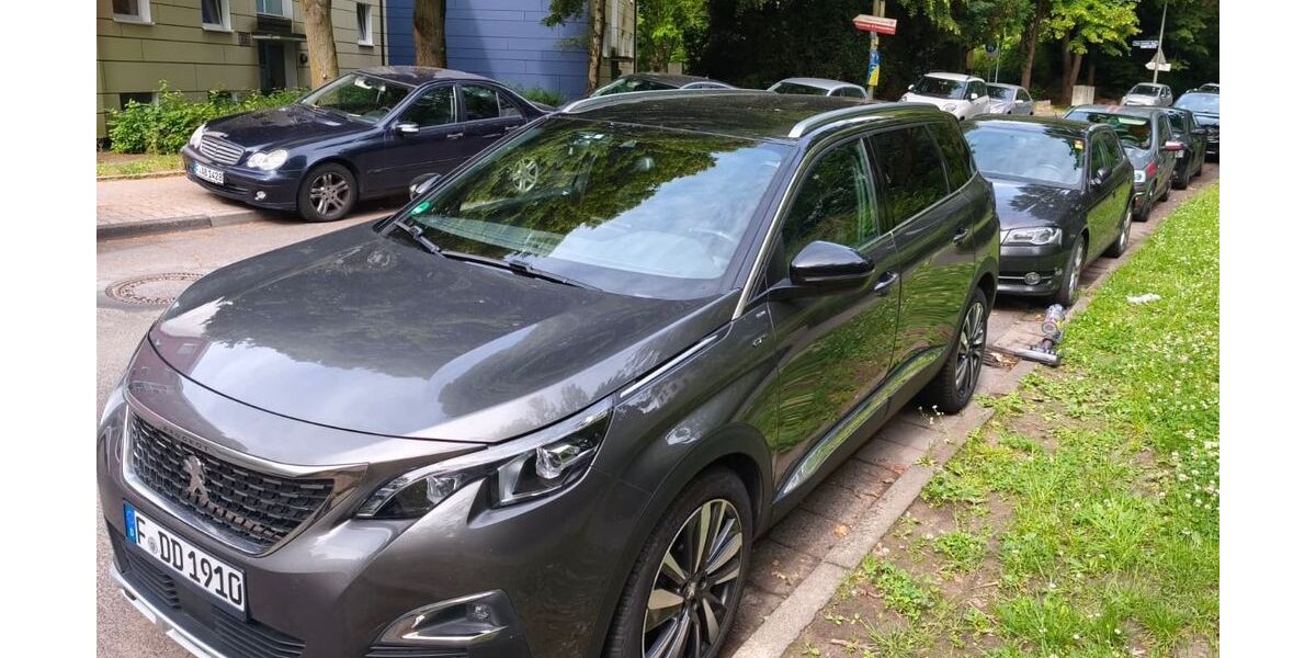 Peugeot 5008 64.300 km 22.995 &euro; Frankfurt am Main 60439