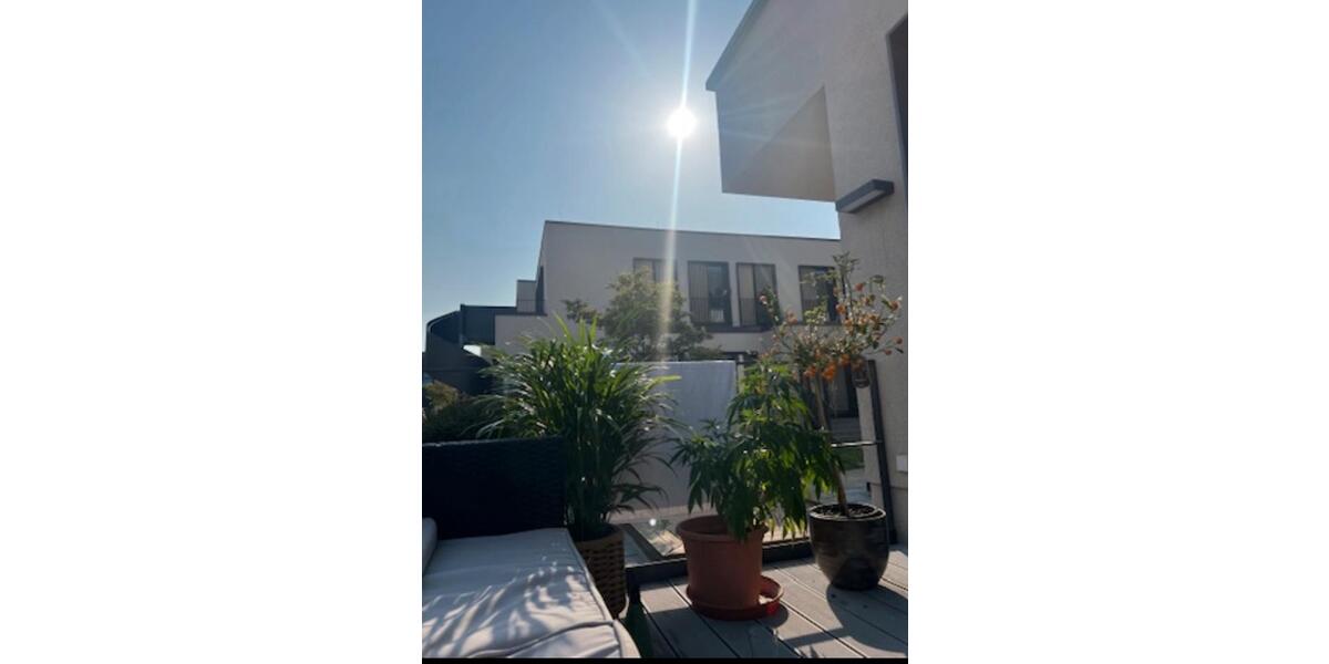 Dachgeschoßwohnung Frankfurt am Main Innenstadt - 1 Zimmer, 50 m&sup2;, 1.560&euro; | Angebot:25440019