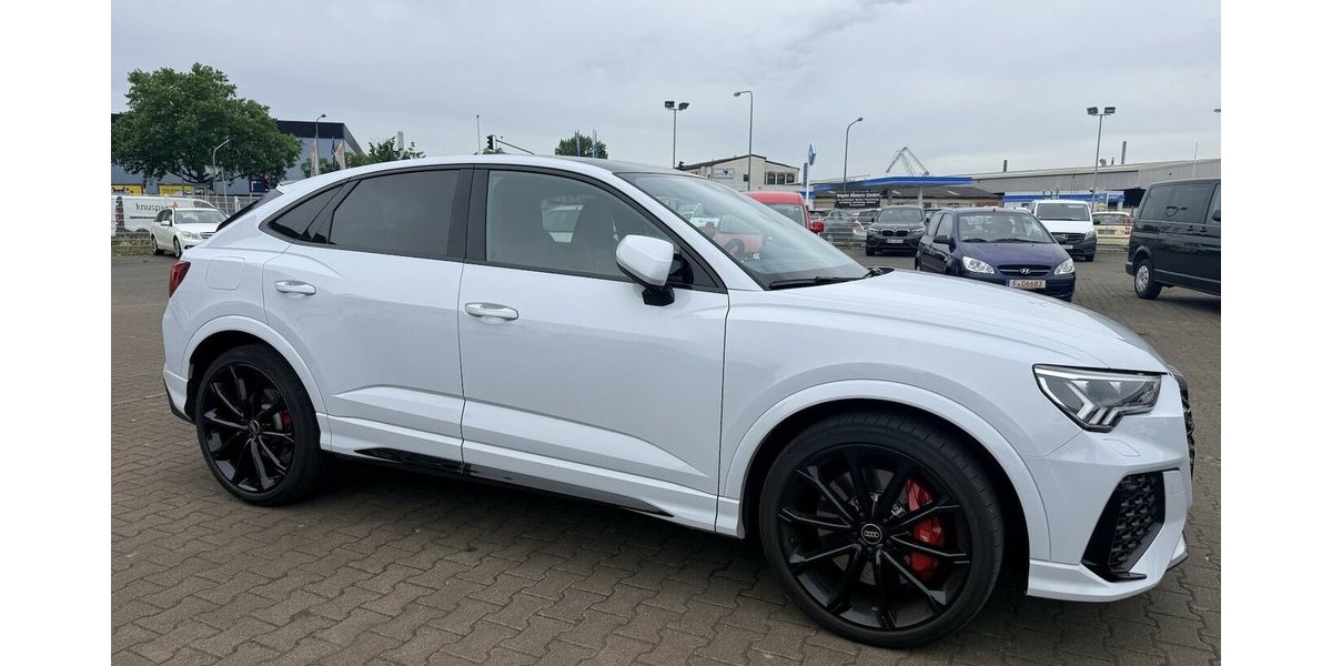 Audi RS Q3 2.5 TFSI quattro/Neuwertig 24.989 km 49.890 &euro; Frankfurt 60386