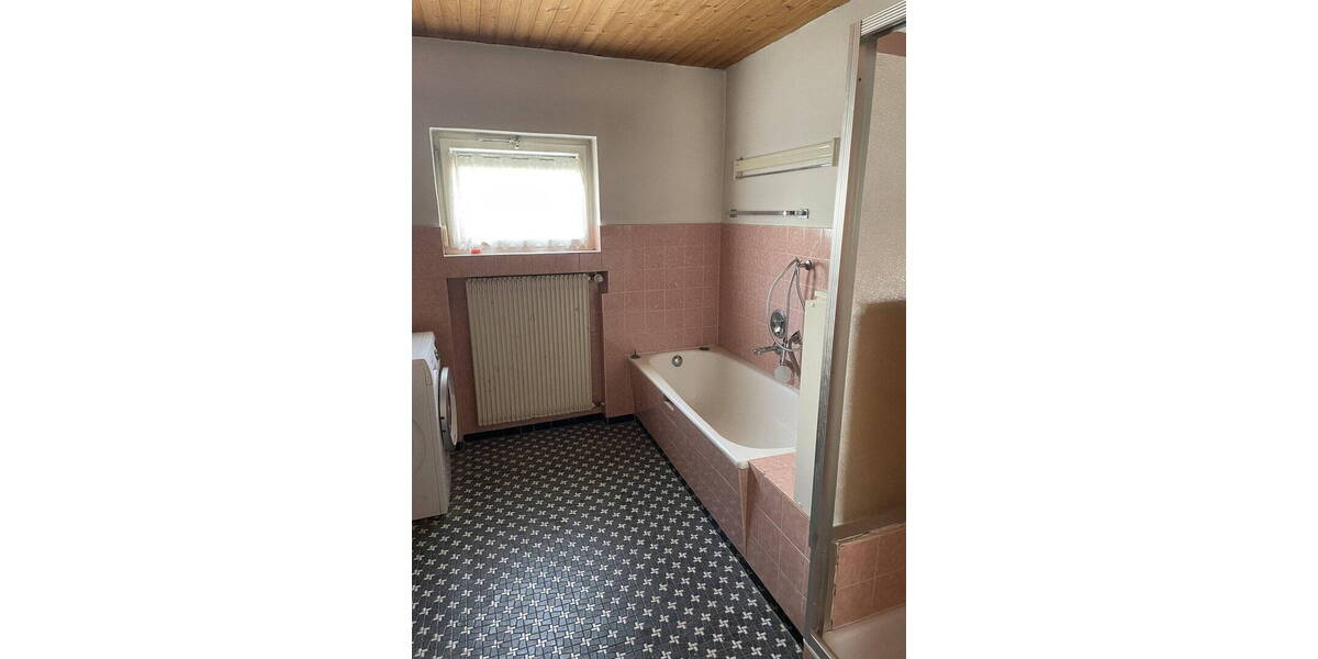 Mehrfamilienhaus, Wohnhaus Lorsch - 8 Zimmer, 217 m&sup2;, 538.000&euro; | Angebot:26477779