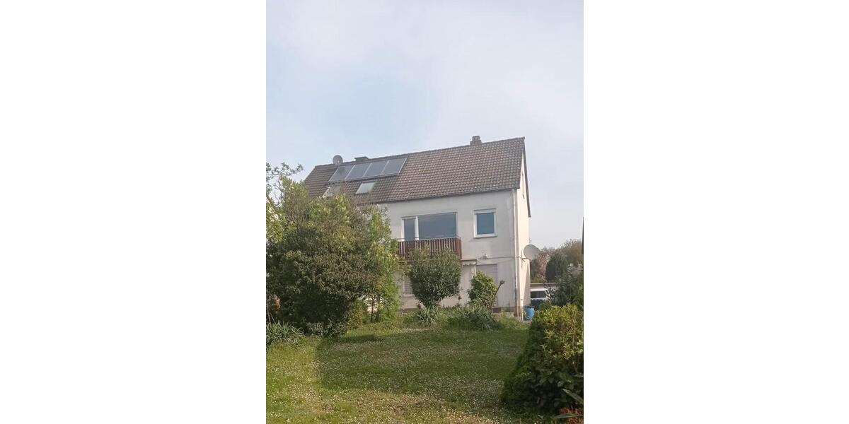 DHH in Hofheim-Wallau ab 01.04.2026 zu vermieten! 5 zimmer