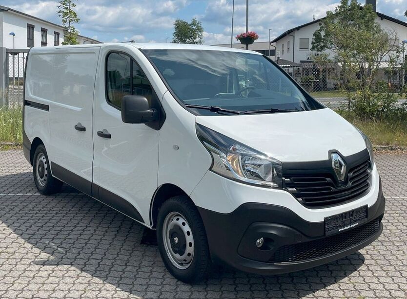 Renault Trafic 97.000 km 13.980 € Langen 63225