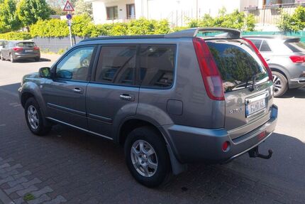 Nissan X-Trail 238.894 km 3.900 &euro; Frankfurt am Main 65934