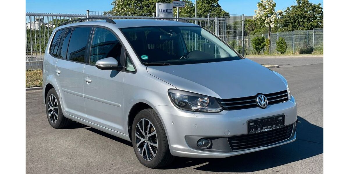 VW Touran 178.620 km 9.390 &euro; Ginsheim-Gustavsburg 65462