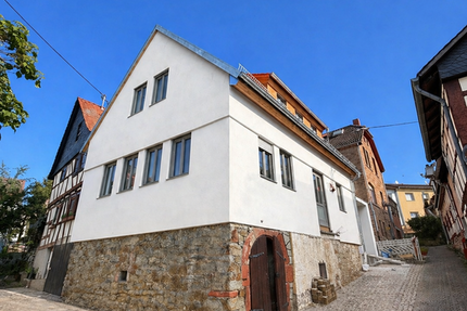 Haus Hofheim - 3 Zimmer, 127 m&sup2;, 2.200&euro; | Angebot:26291863