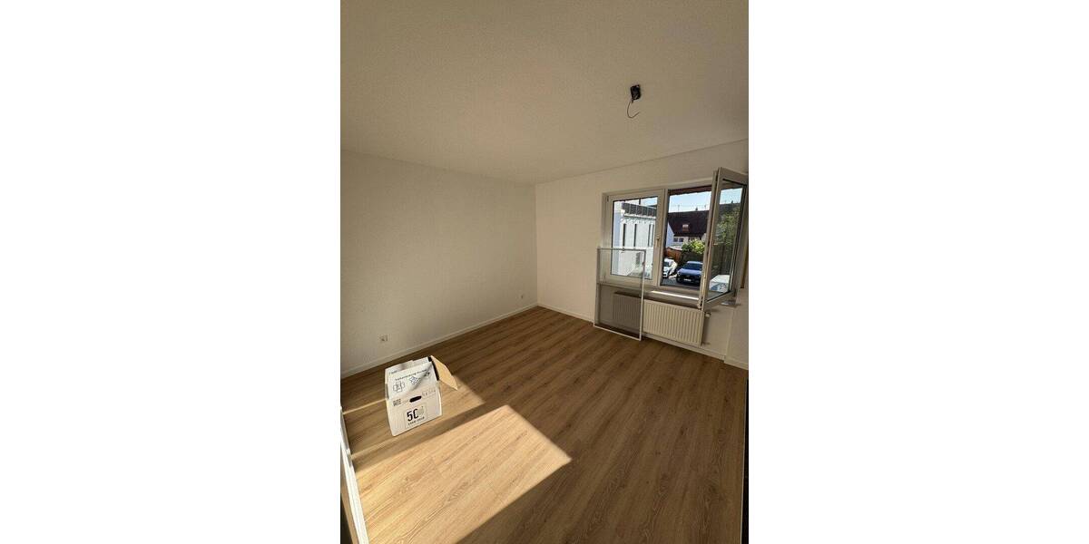 Etagenwohnung Egelsbach - 2 Zimmer, 74 m&sup2;, 1.050&euro; | Angebot:26840367