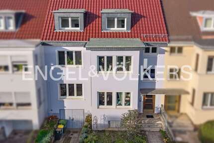 Haus Frankfurt am Main Bornheim - 9 Zimmer, 222 m&sup2;, 1.550.000&euro; | Angebot:24866542