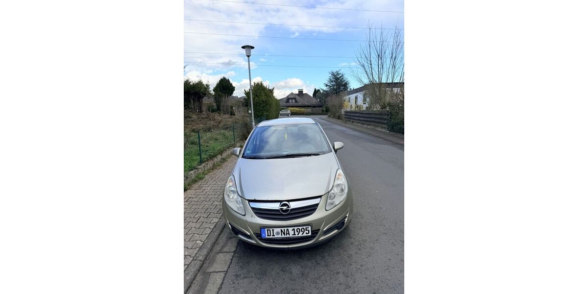 Opel Corsa 131.000 km 1.999 &euro; Reinheim 64354