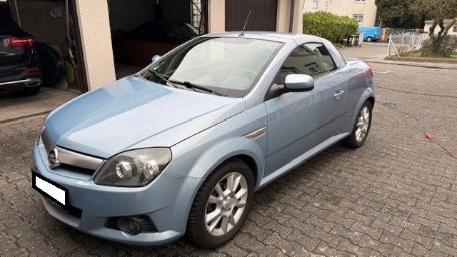 Opel Tigra 119.000 km 2.399 &euro; Offenbach 63073