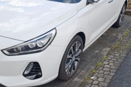 Hyundai i30 118.710 km 13.800 &euro; Raunheim 65479